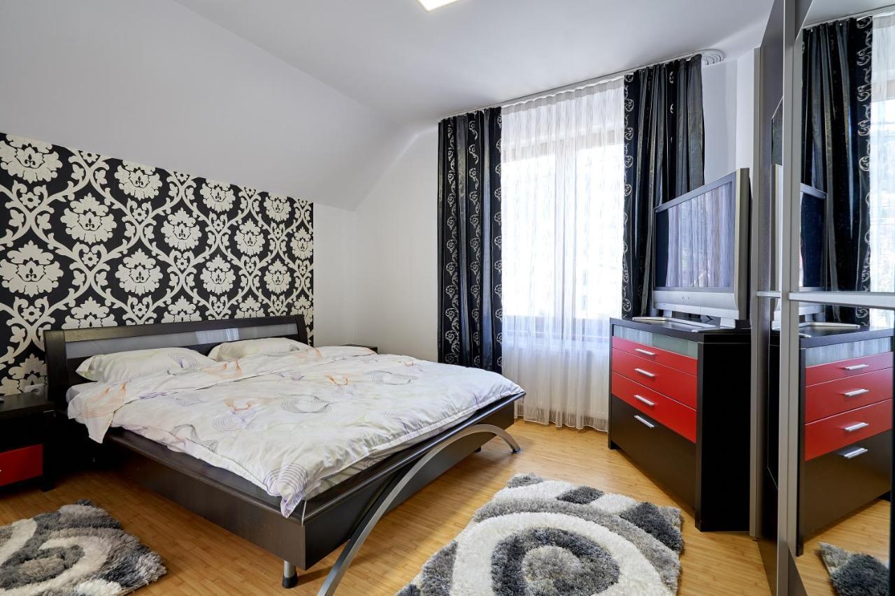 Hotel Casa Cu Flori Moisei Exteriér fotografie